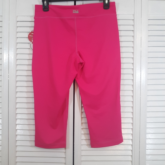 Fila athletic capri pants sz medium NWT *I - Picture 2 of 4